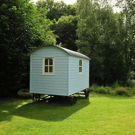 אתר קמפינג Blackstairs Shepherds Huts