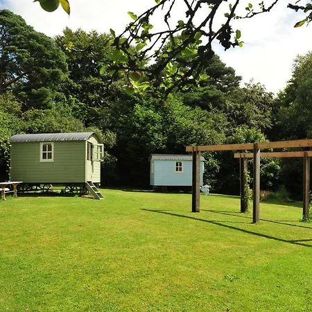אתר קמפינג Blackstairs Shepherds Huts Killedmond