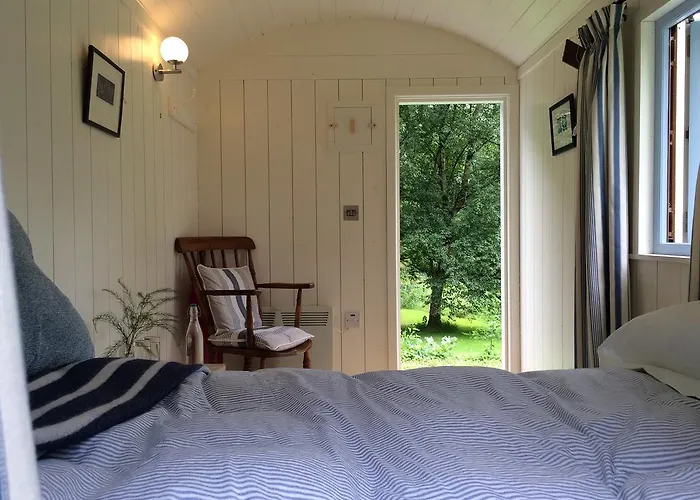 Kemping Blackstairs Shepherds Huts Killedmond