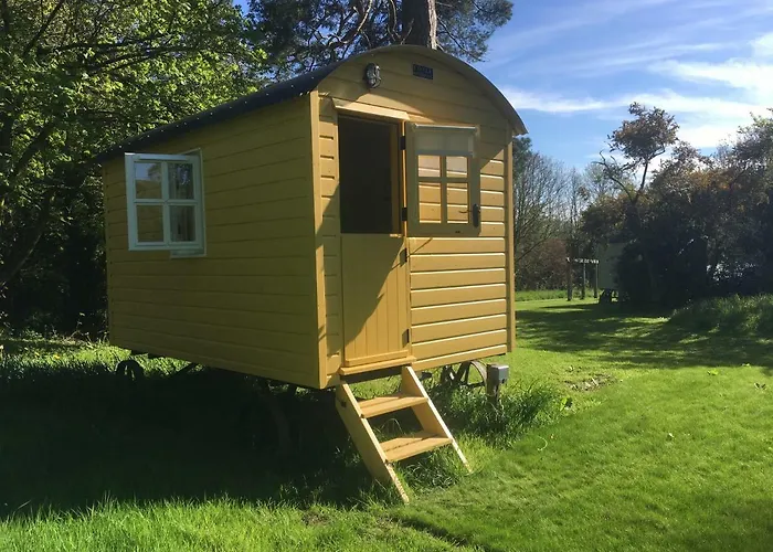 Blackstairs Shepherds Huts Camping *